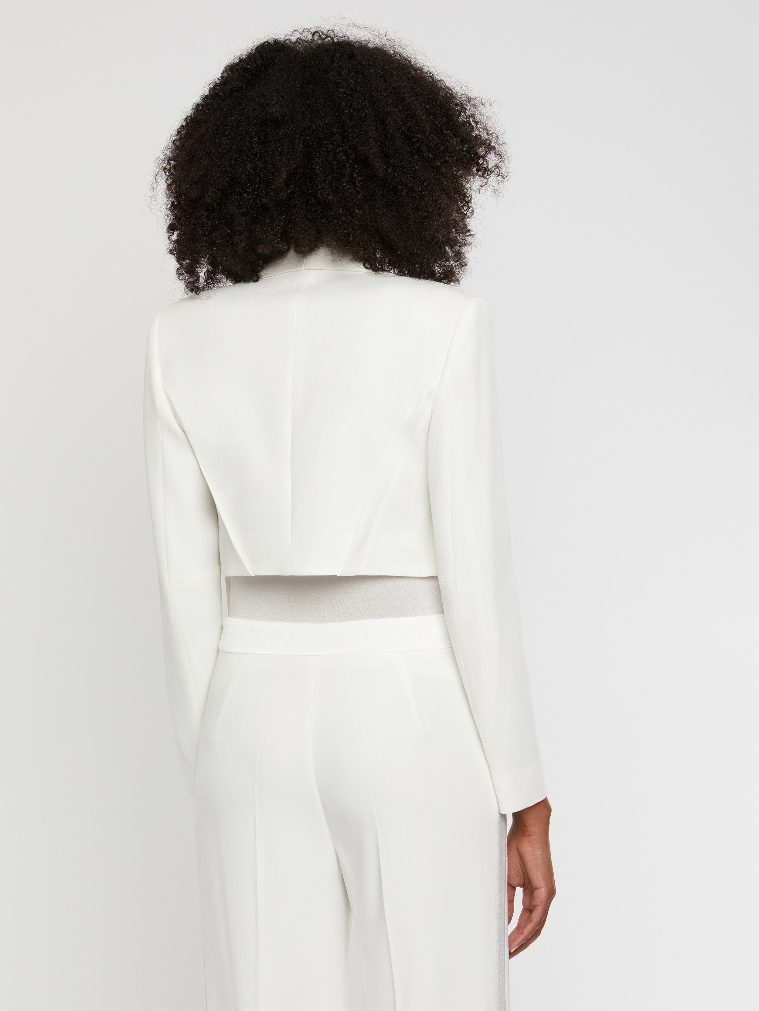 paule ka 22E180V011 102 4