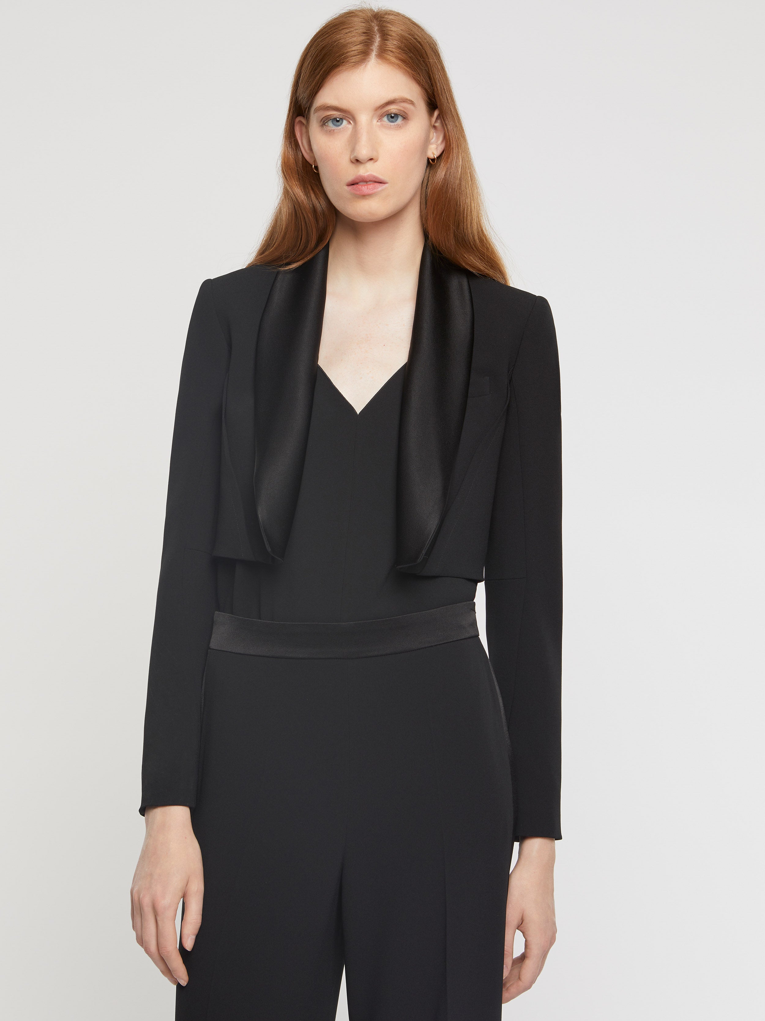 paule ka 22E180V011 999 3