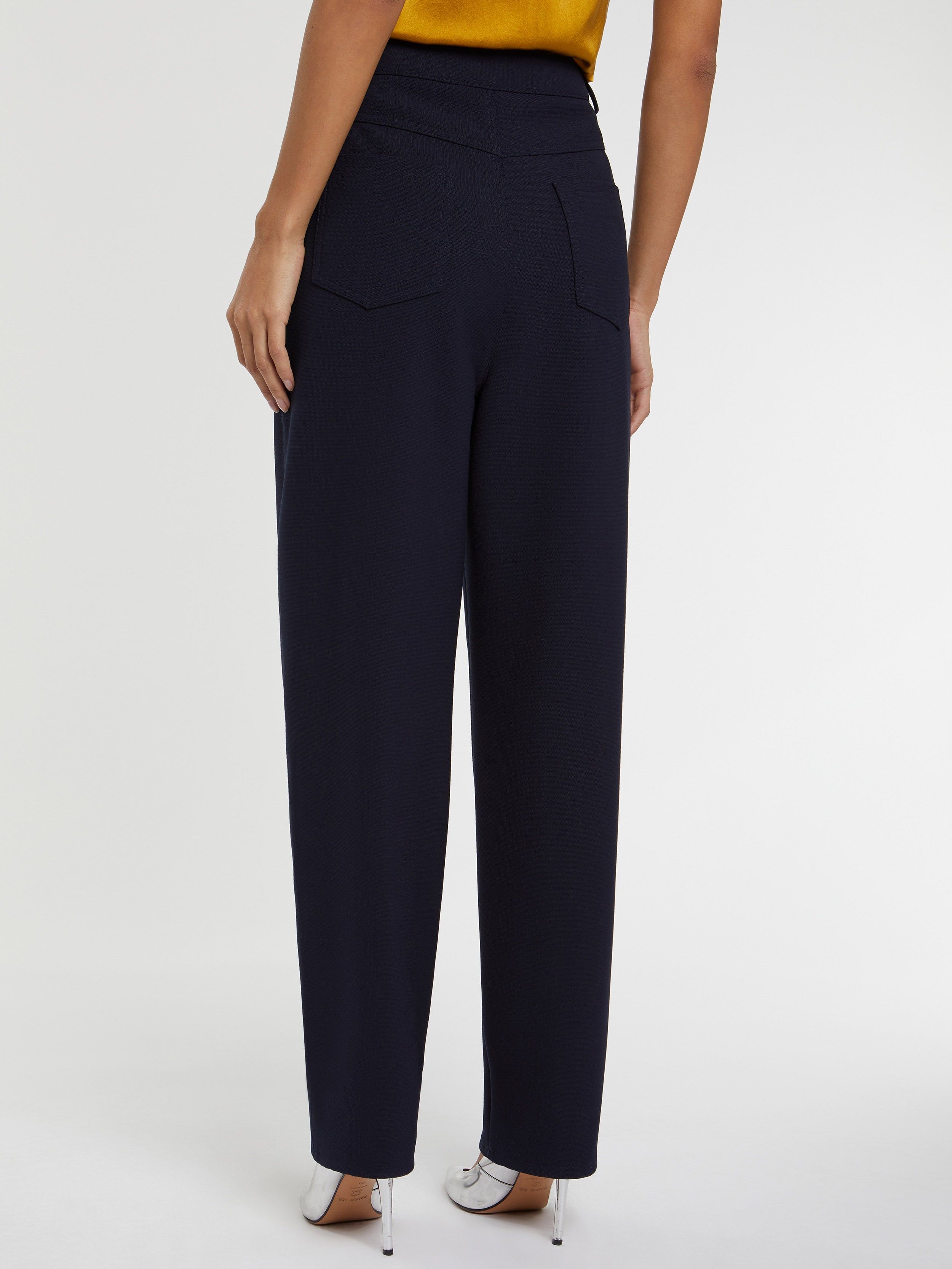 paule ka 22H125P012 699 4