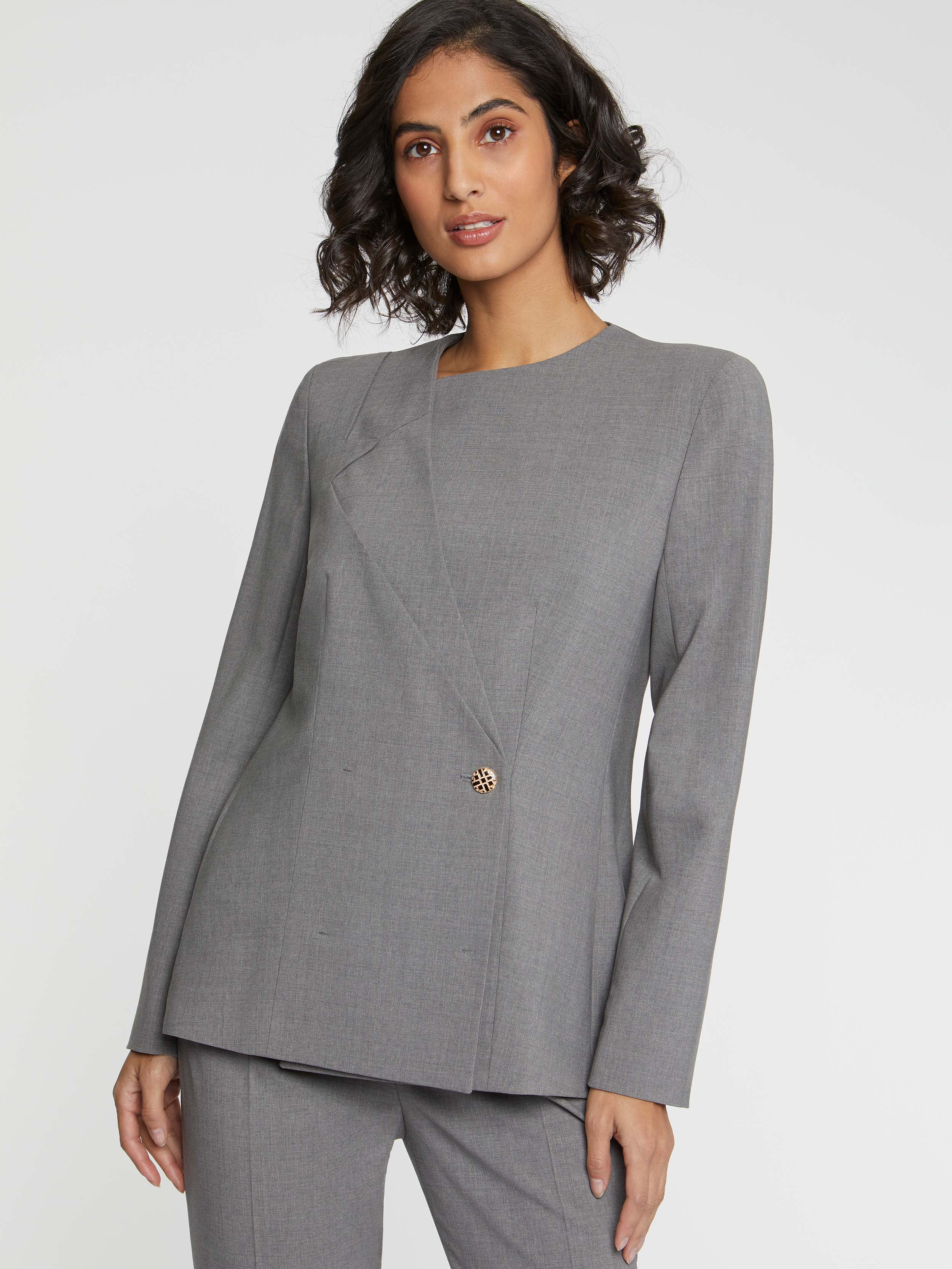 paule ka 22H144V002 930 3