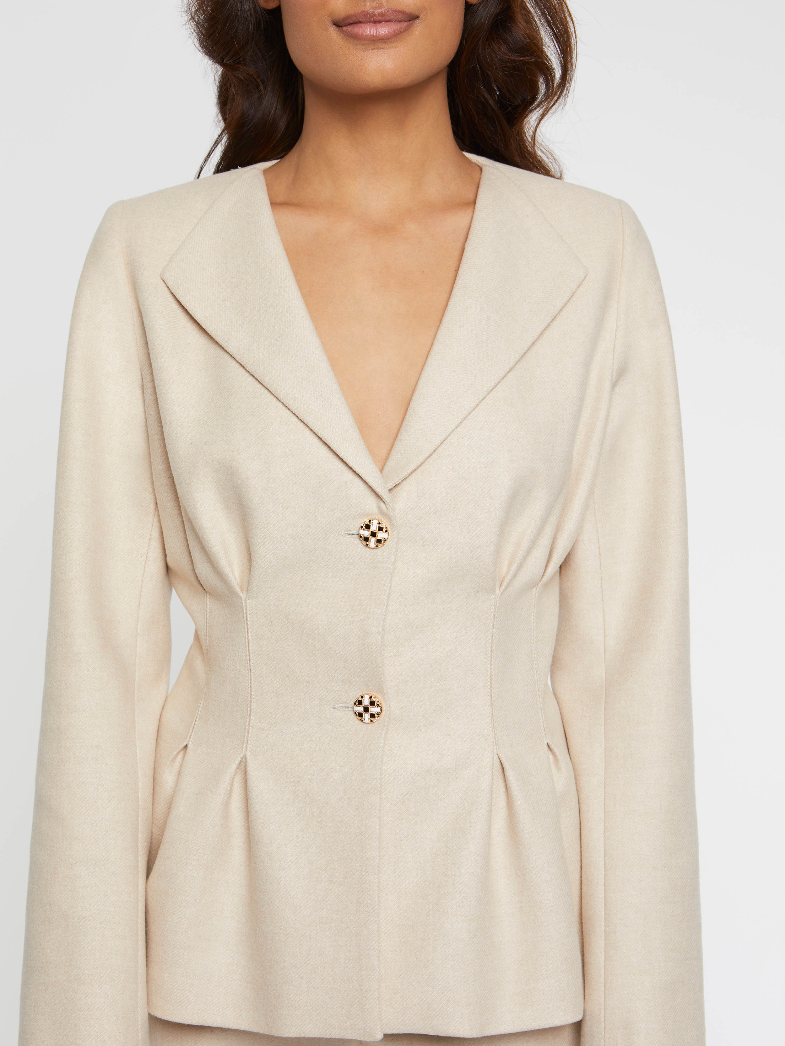 paule ka 22H146V009 320 2