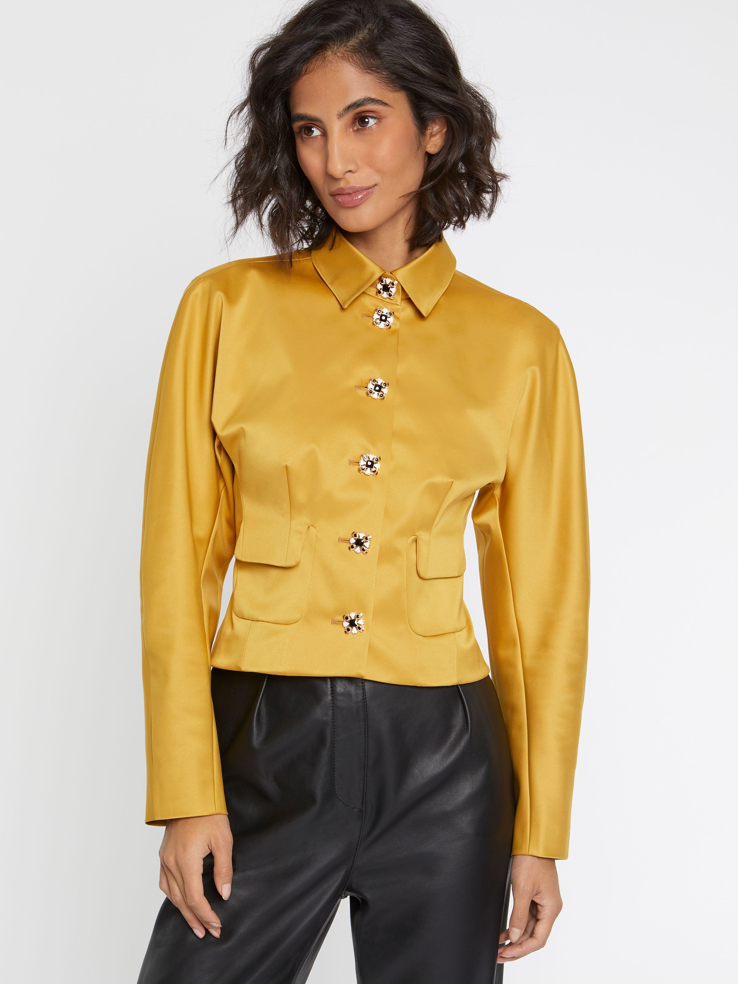 paule ka 22H169V017 233 3