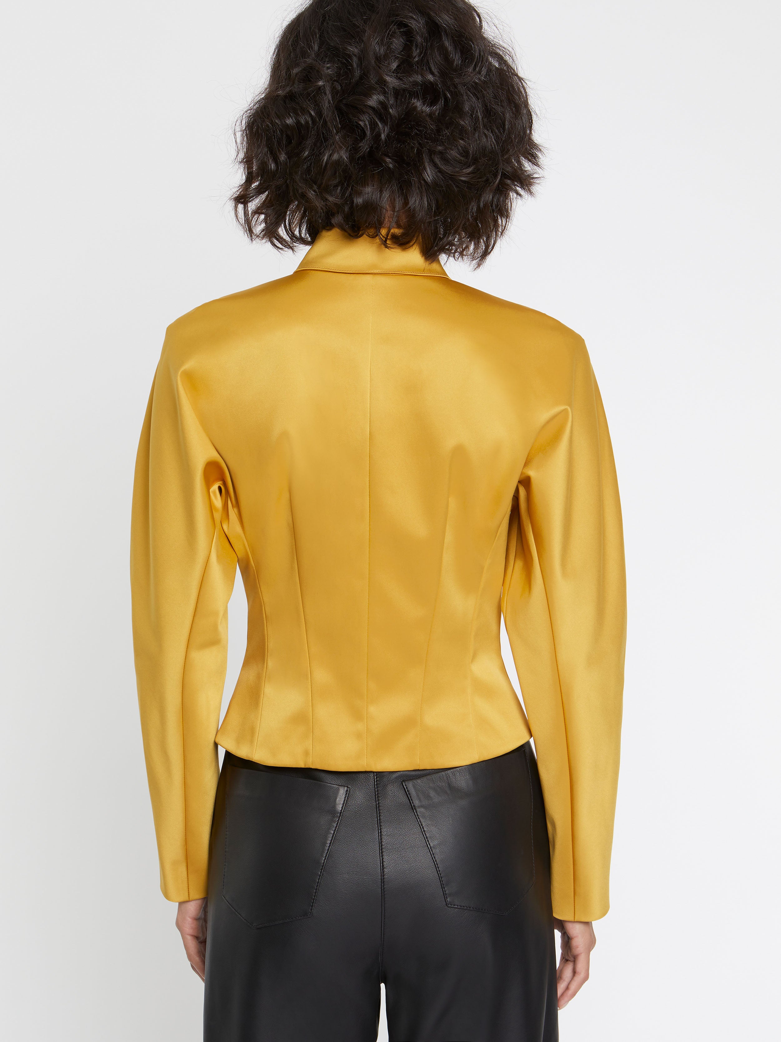 paule ka 22H169V017 233 4