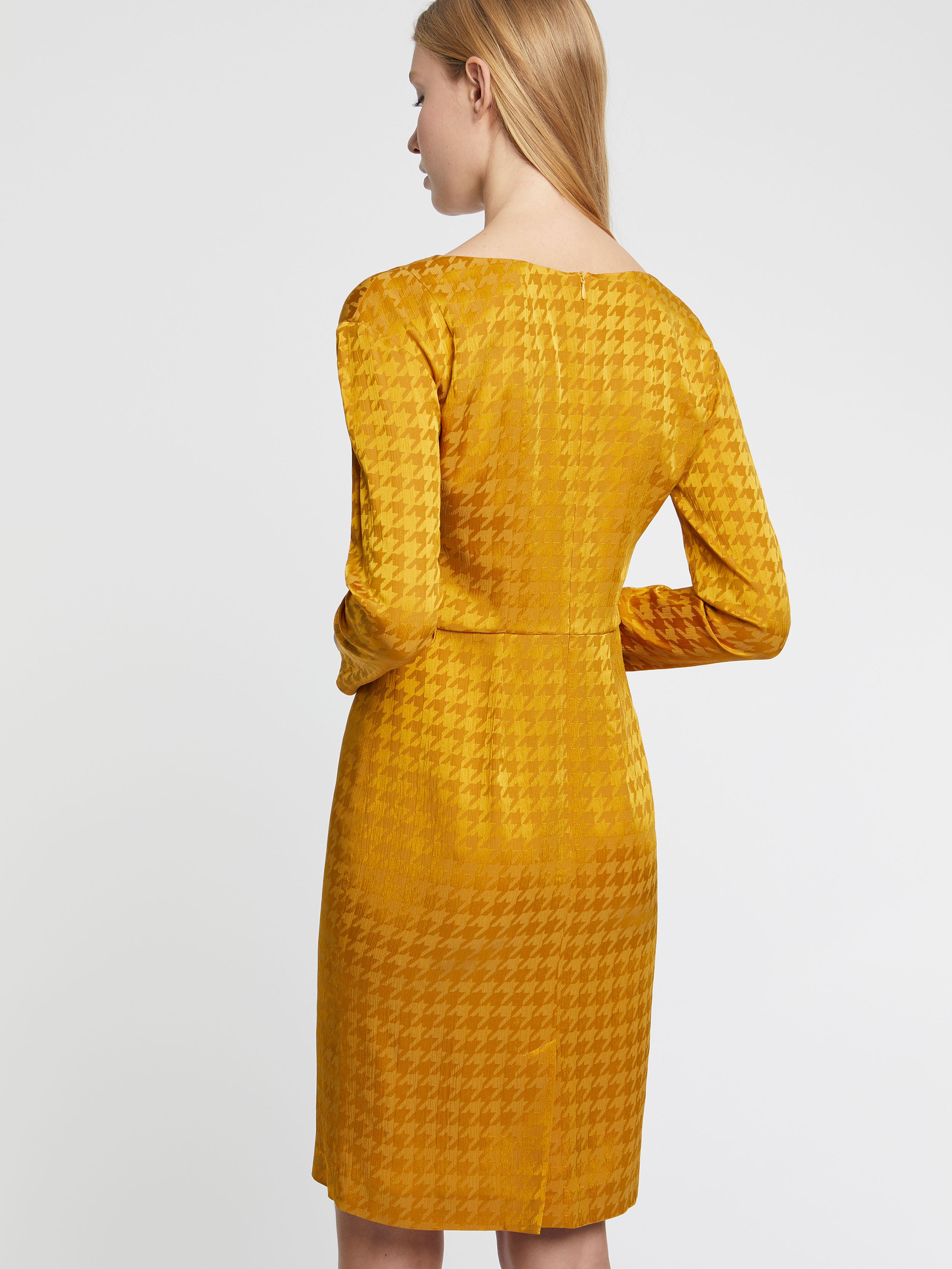 paule ka 22H173R006 233 4