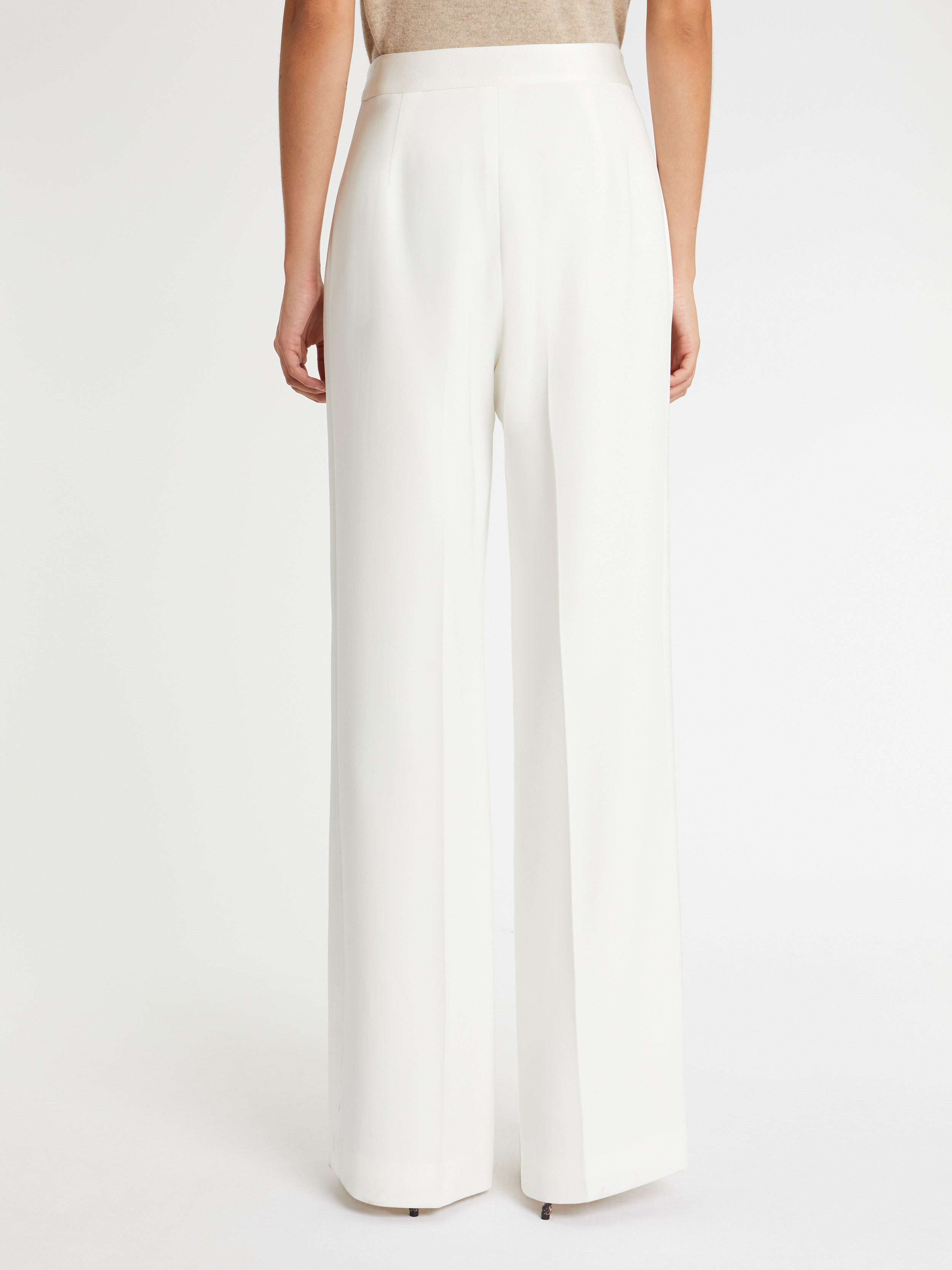 paule ka 22H180P027 102 4