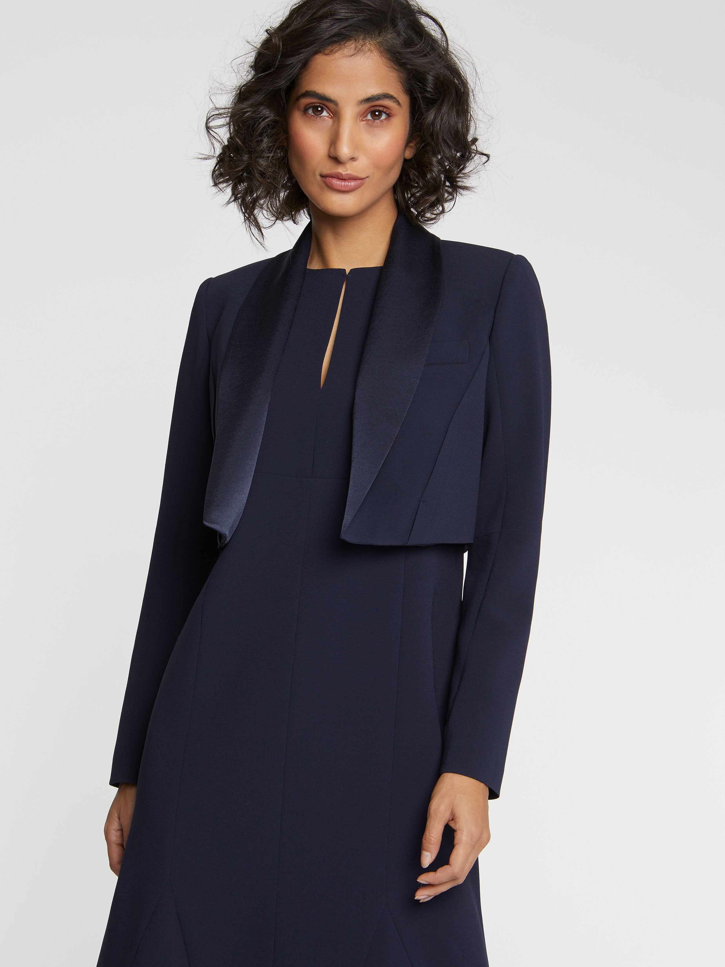 paule ka 22H180V015 699 3