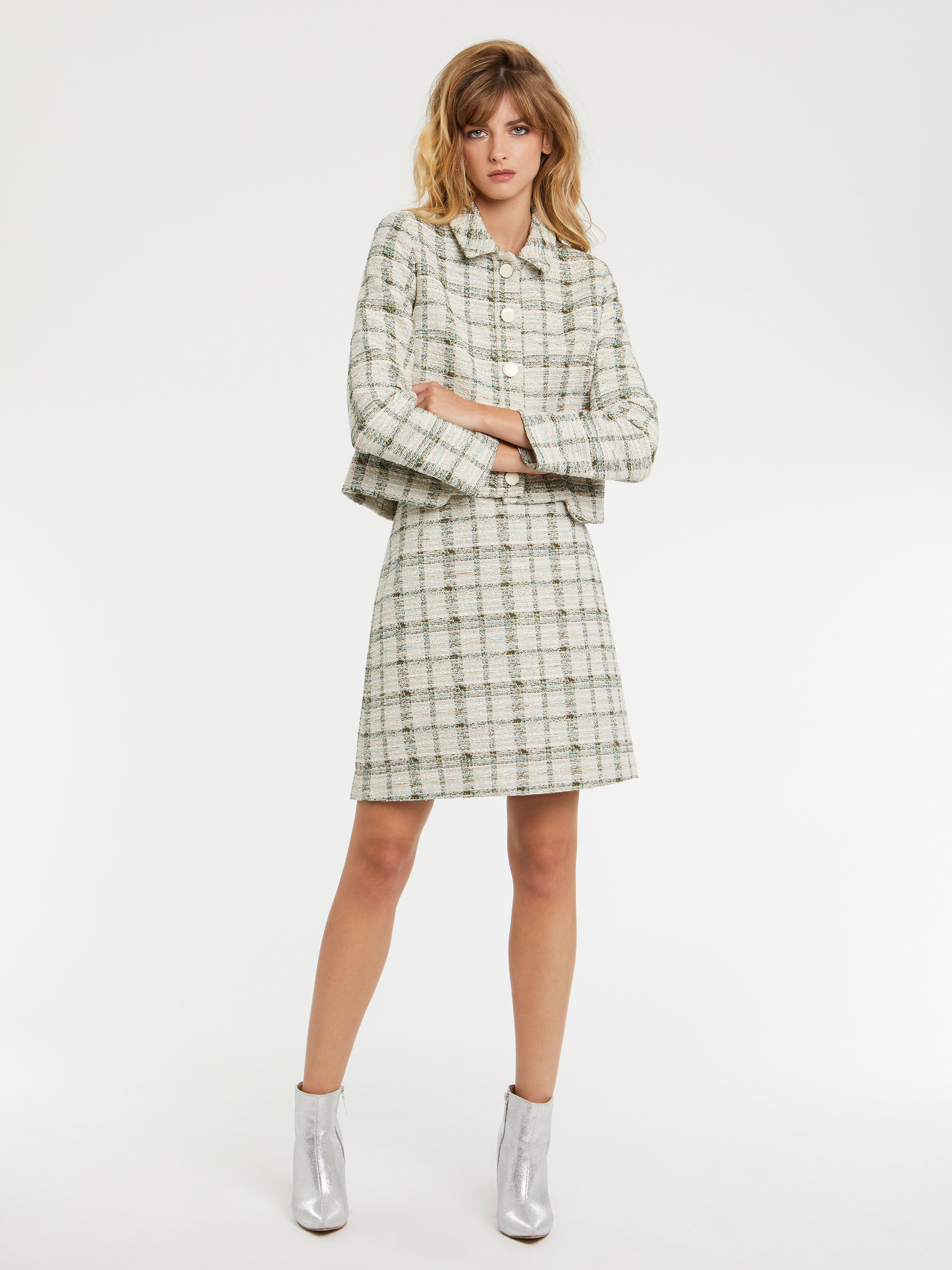 paule ka 23E133J011 709 2