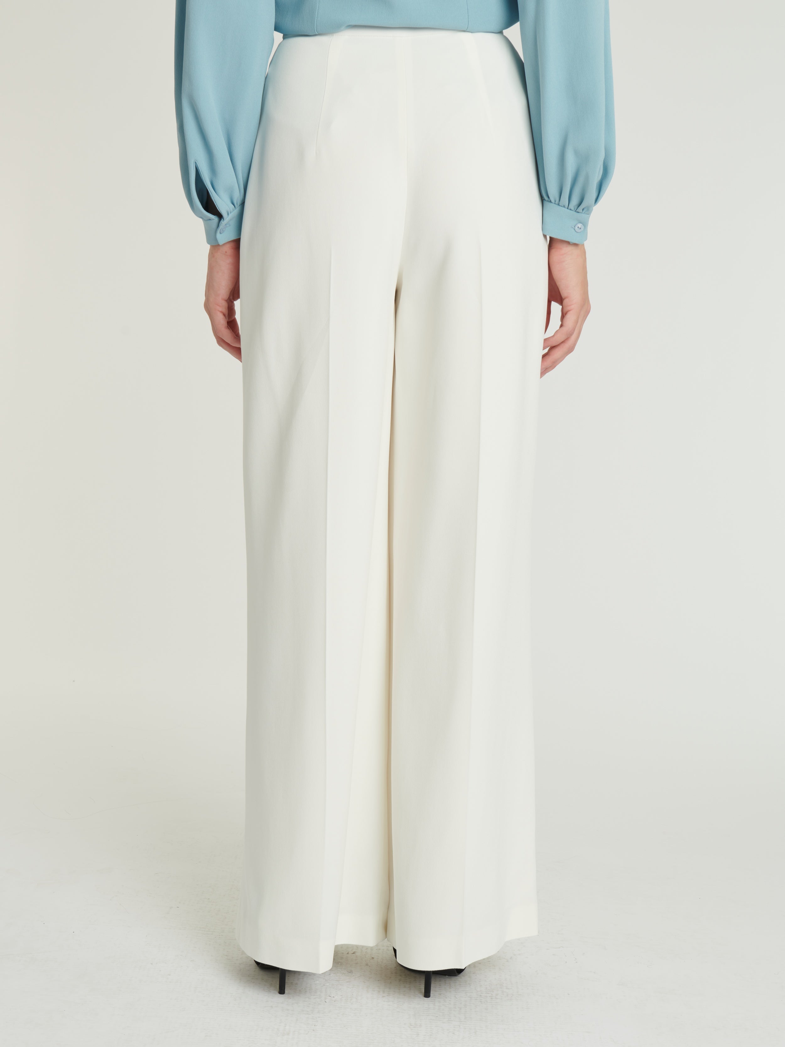 paule ka 23H180P011 102 4