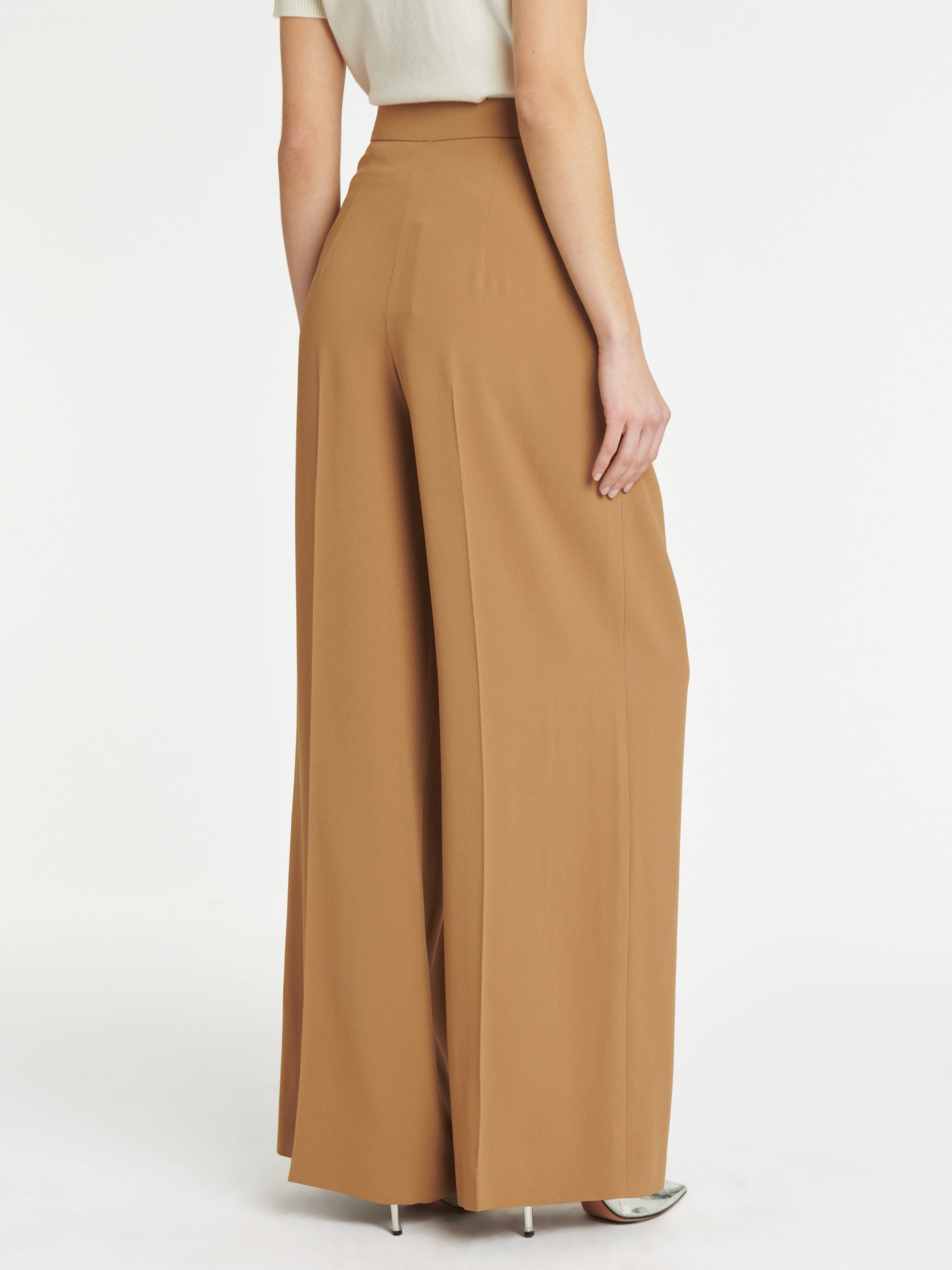 paule ka 23H180P011 354 4