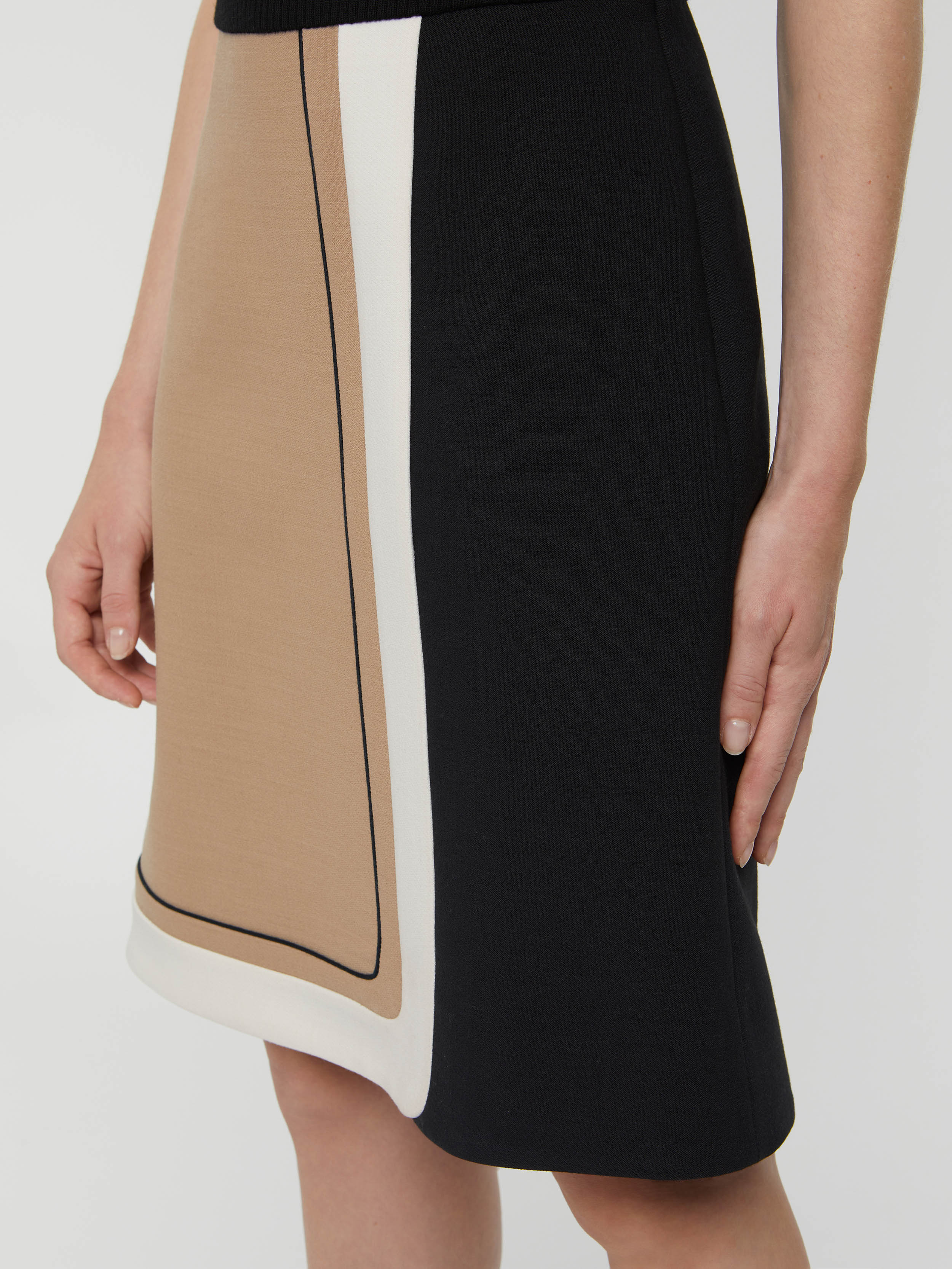 paule ka 21H142R004 3099 2