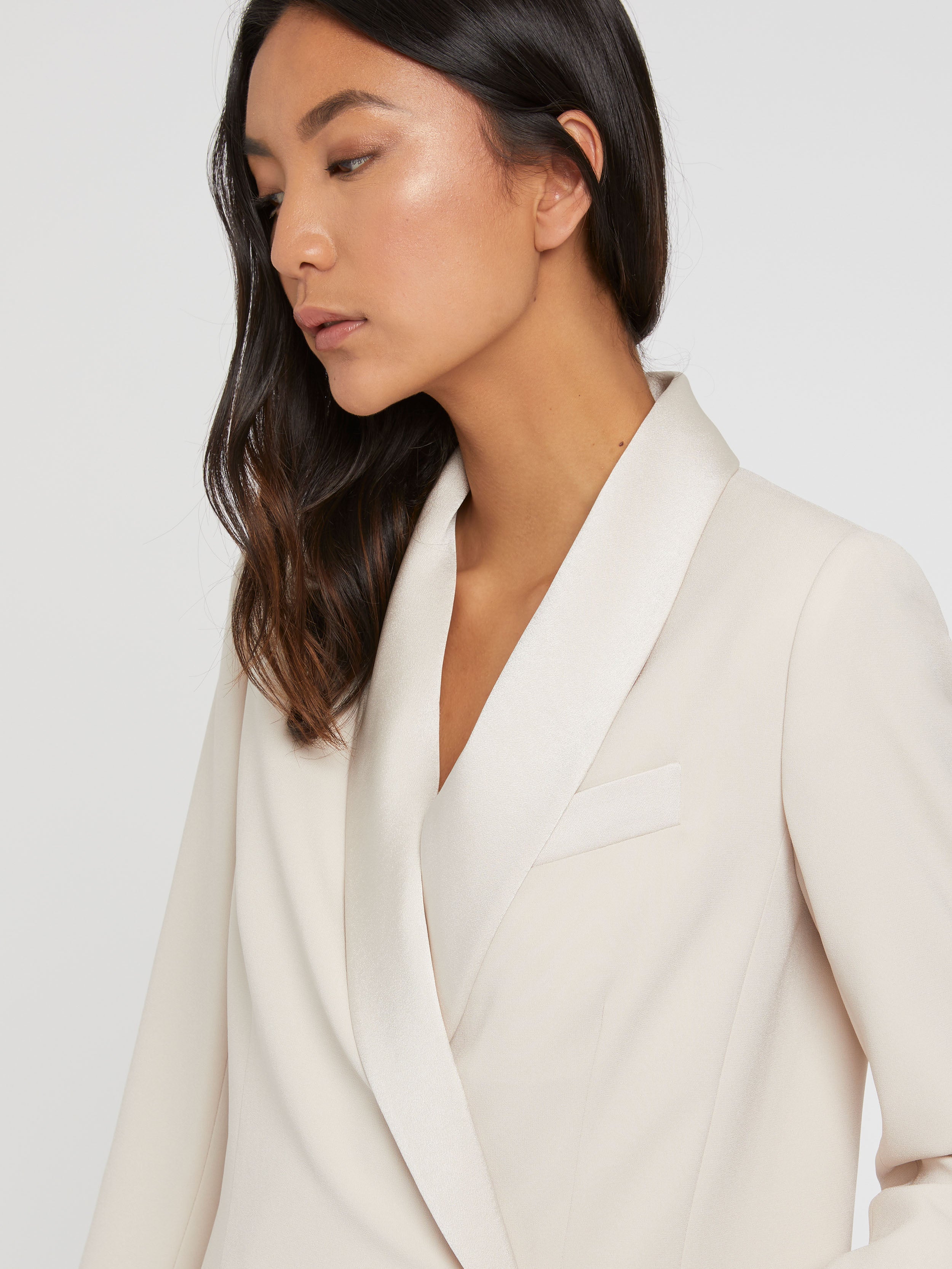 paule ka 22E180V025 110 2