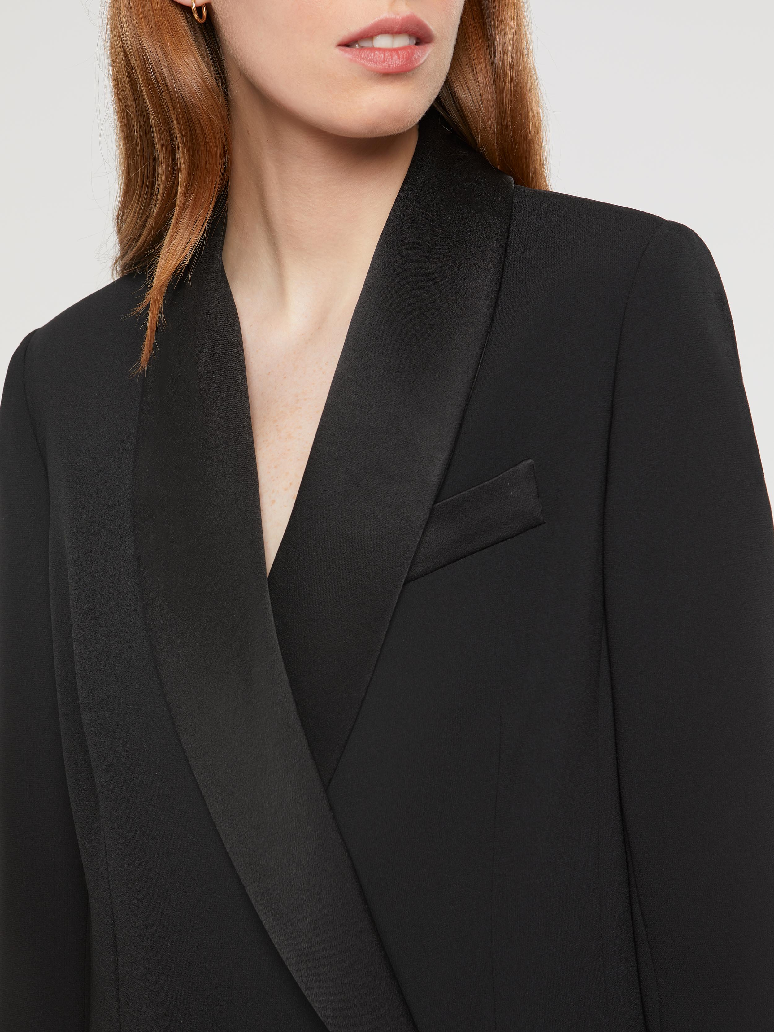 paule ka 22E180V025 999 2