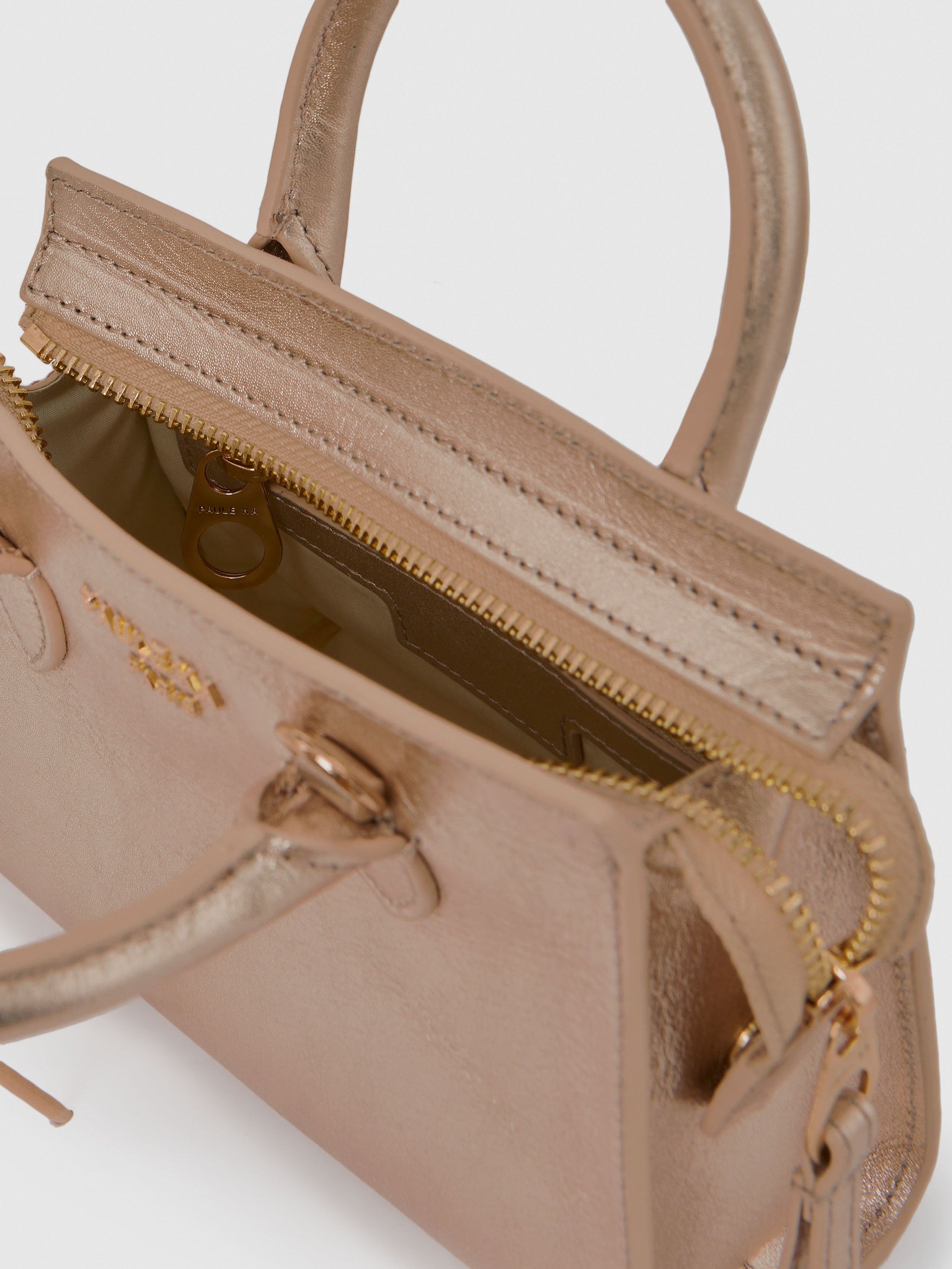 paule ka 22E550SA79 202 4