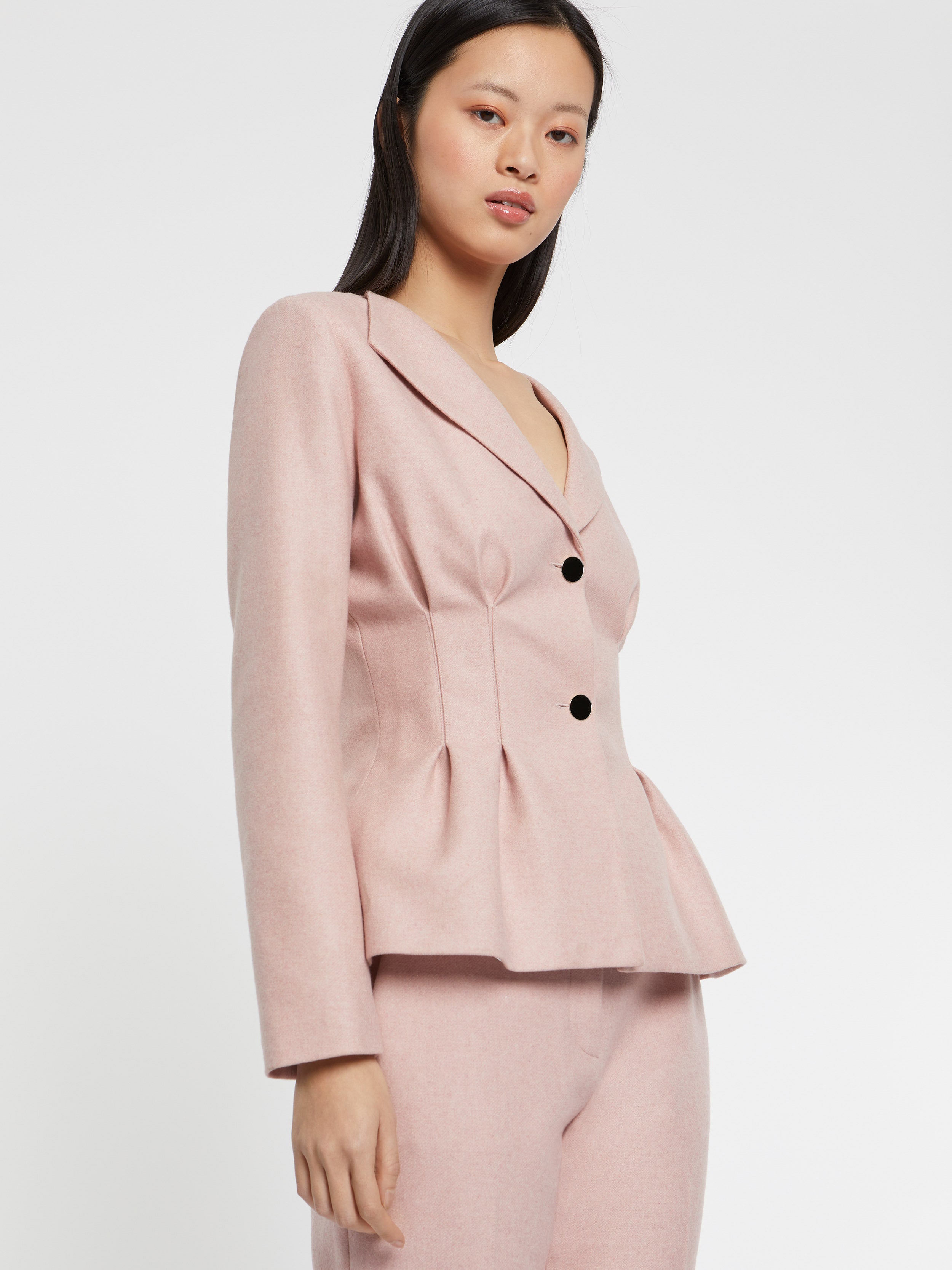 paule ka 22H146V009 466 3