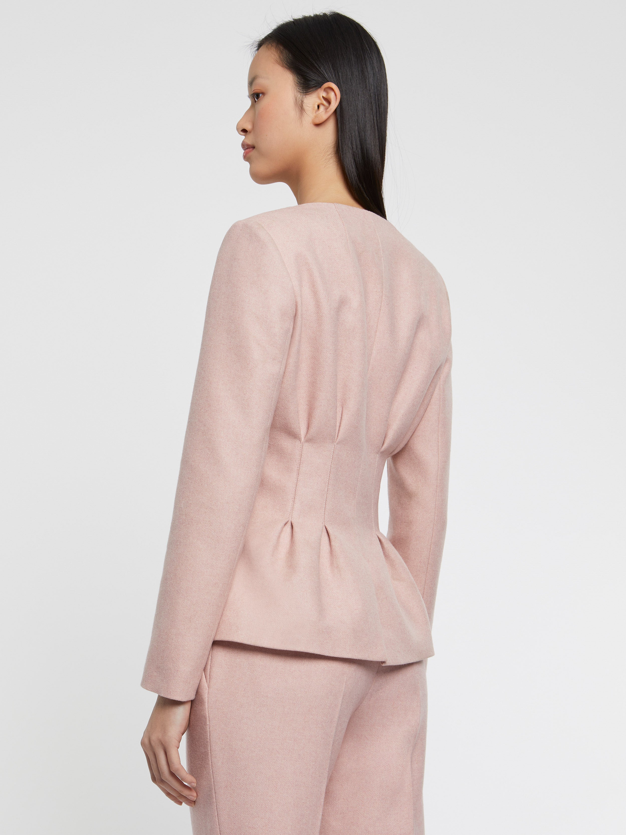 paule ka 22H146V009 466 4