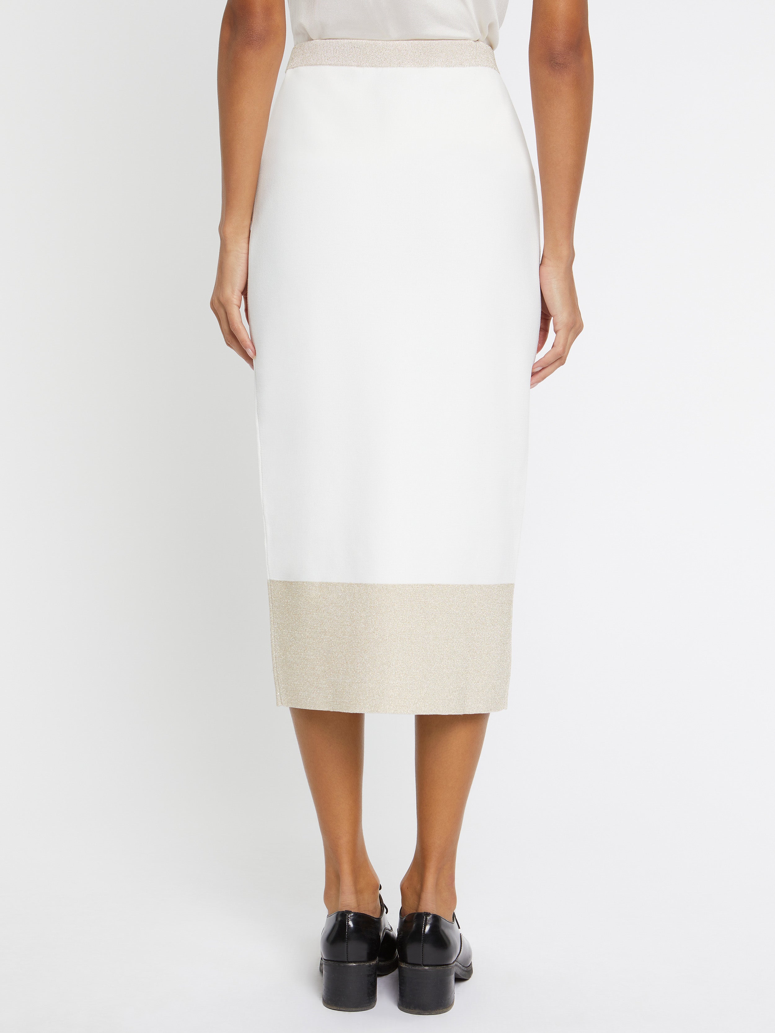 paule ka 22H403JU04 102 4