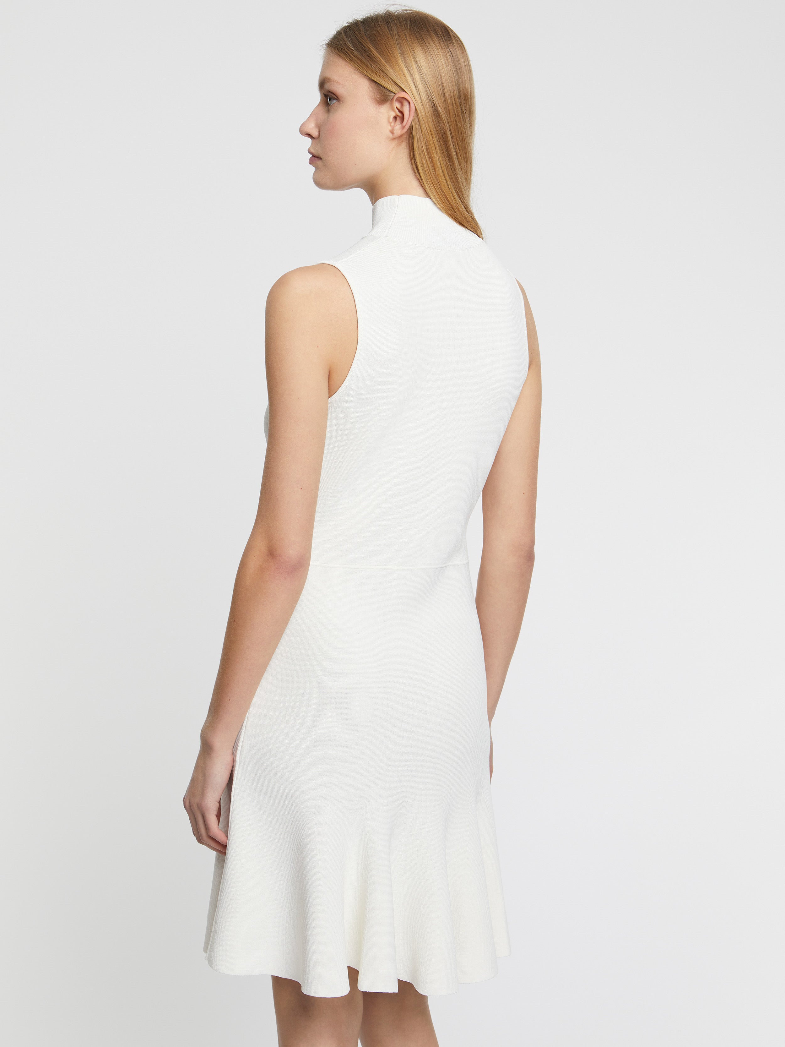 paule ka 22H403RO08 102 4