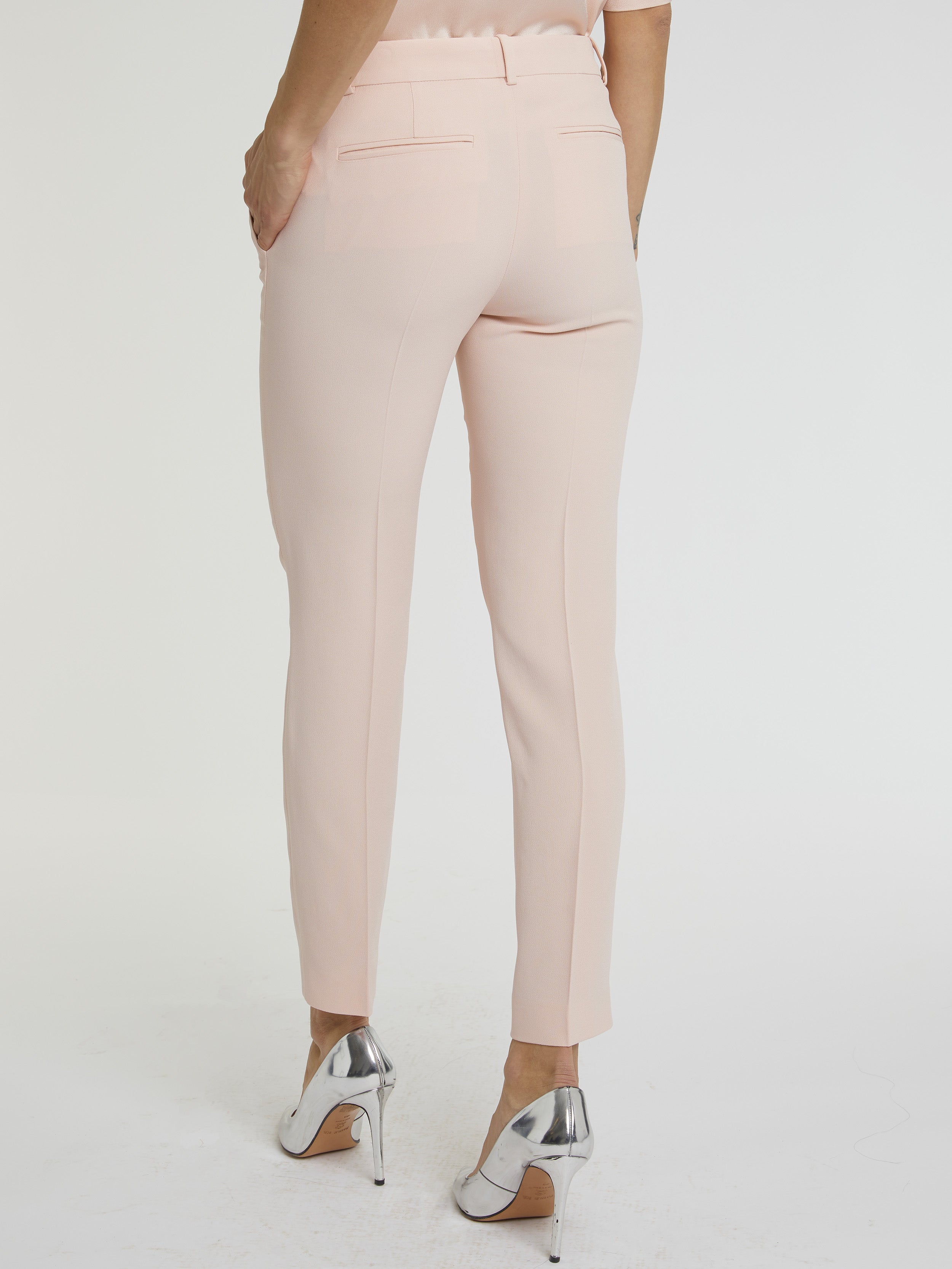 paule ka 23E180P028 433 4