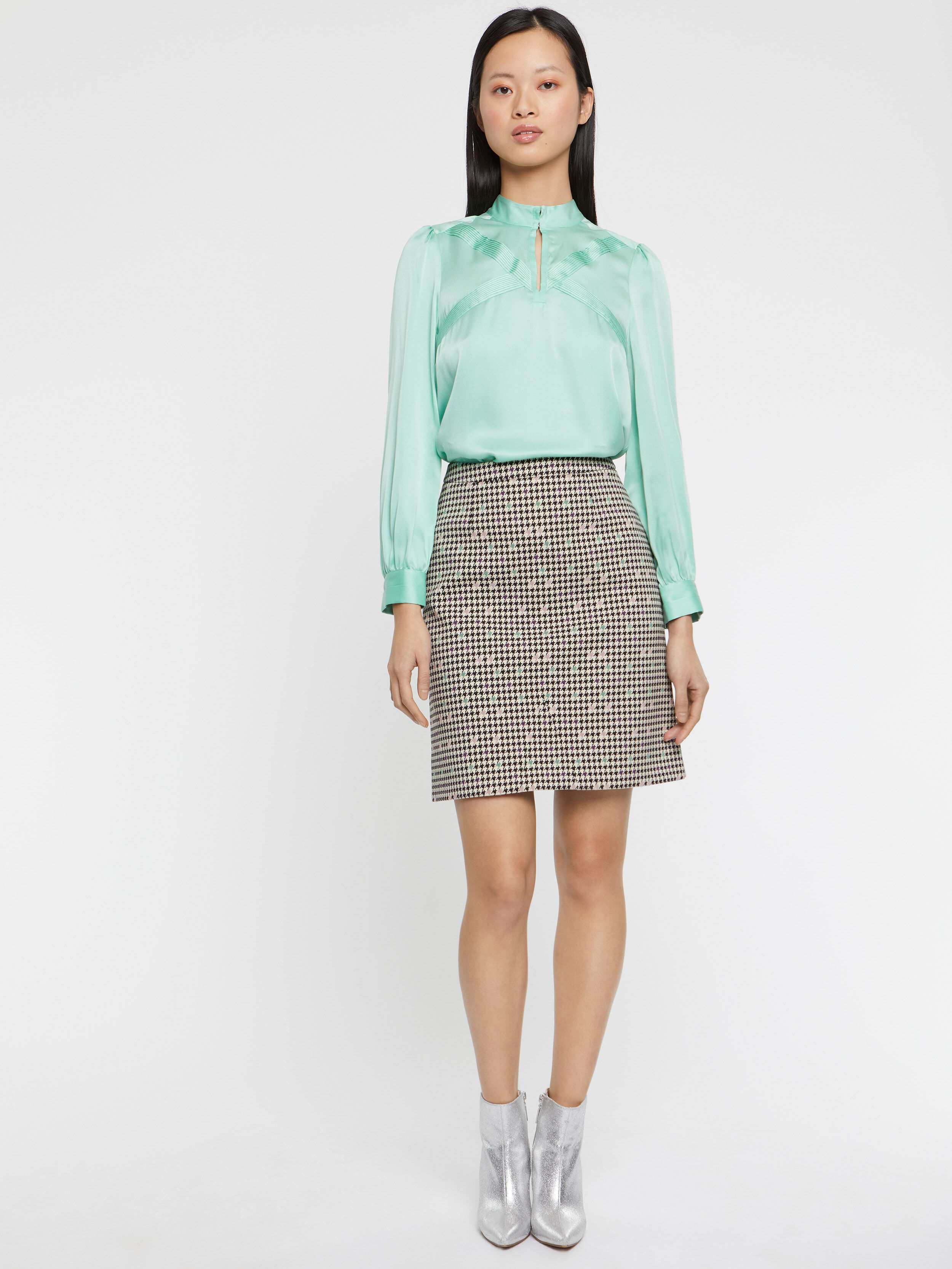 Womens Clothing Skirts Knee-length skirts Paule Ka Straight-cut Crepe Skirt in Green Grey 
