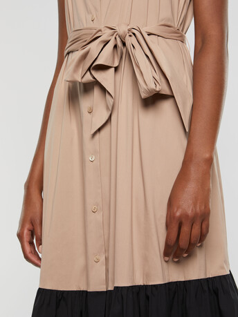 Robe chemise longue sans manche en popeline de coton - Beige / noir