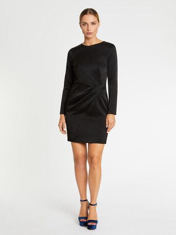 Robe courte croisée en crêpe de satin - Noir