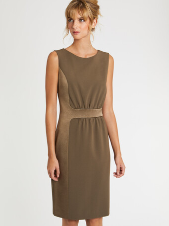 Robe courte coupe droite en tissu crêpe - Kaki
