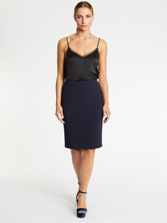 Short straight-cut crepe skirt - Navy blue