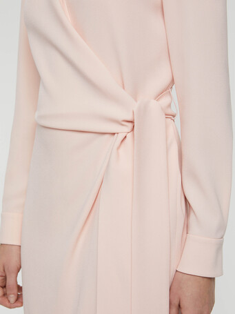Robe portefeuille en crêpe envers satin - Poudre