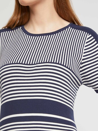 Robe rayée en maille de coton - Blanc casse / marine