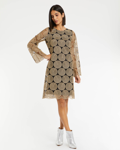 Robe en tulle brodé