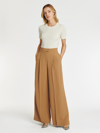 Pantalon large en crêpe envers satin - Caramel