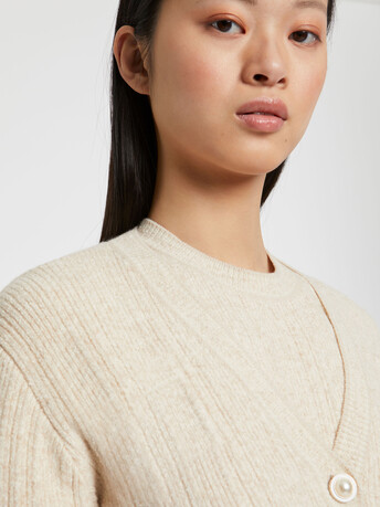 Cardigan en maille moulinée, boutons perle - Sable