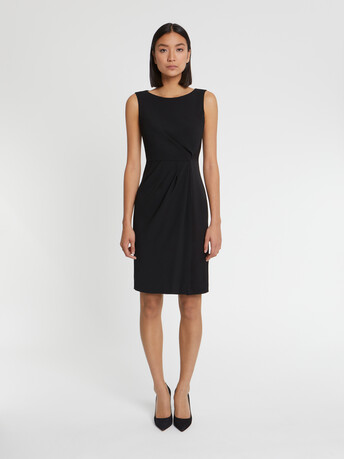 Robe courte drapée en crêpe envers satin - Noir