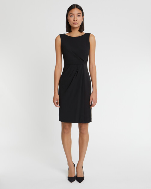 Robe courte drapée en crêpe envers satin