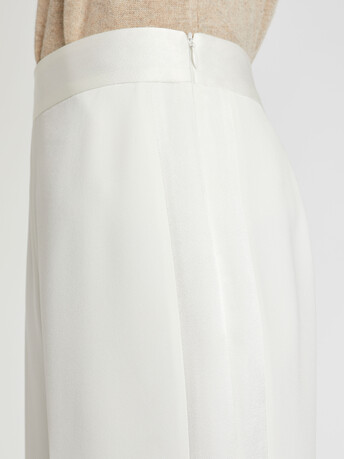 Pantalon ample en crêpe envers satin - Blanc casse