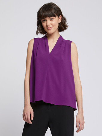Top col V en crêpe revers satin - Bougainvillier