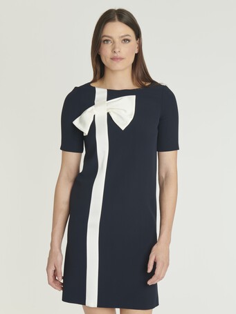 Robe trapèze en crêpe envers satin - Marine / blanc casse