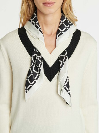 KNITTED SWEATER - Off white / black