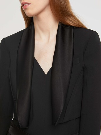 Veste courte en crêpe envers satin - Noir
