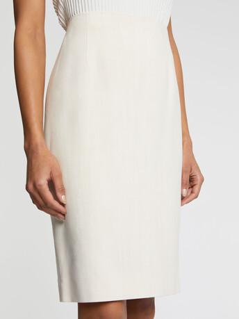Short straight viscose skirt - Ivory