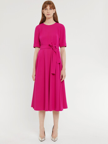 Robe midi ceinturée en crêpe envers satin - Fuchsia