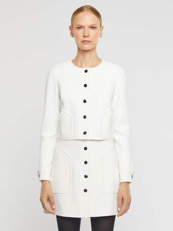 Veste courte boutonnée en tricotine stretch - Blanc casse