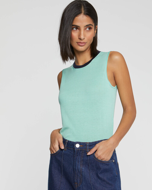 Pull sans manche en soie