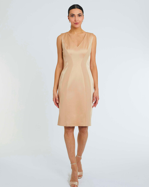 Robe courte en crêpe envers satin