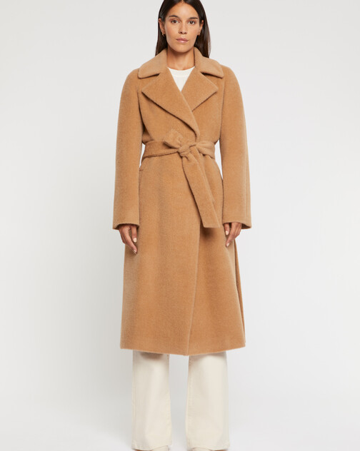 Manteau peignoir en alpaga et laine