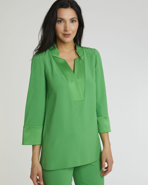 Blouse en crêpe enver satin