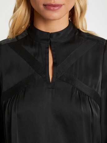 Silk top with high collar - Noir