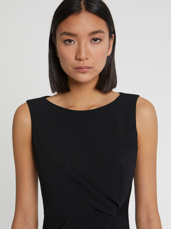 Robe courte drapée en crêpe envers satin - Noir