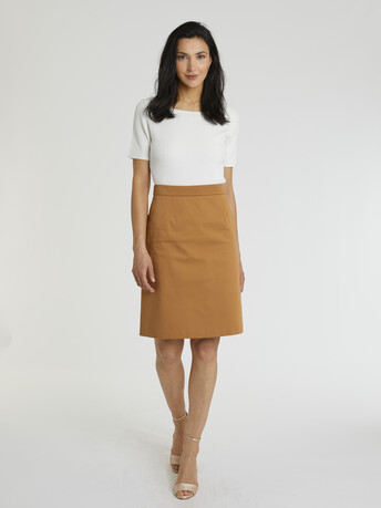 Jupe courte en satin de coton stretch - Noisette